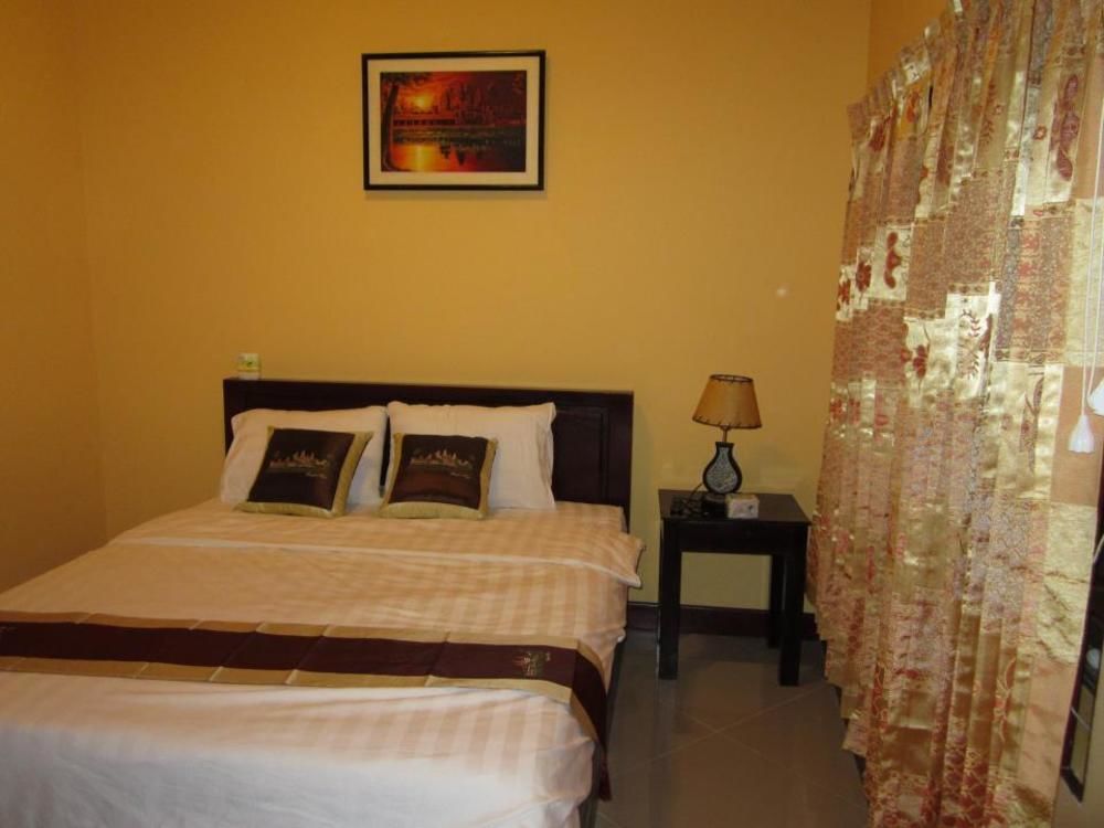 Old Town Guesthouse Kampot Exteriör bild