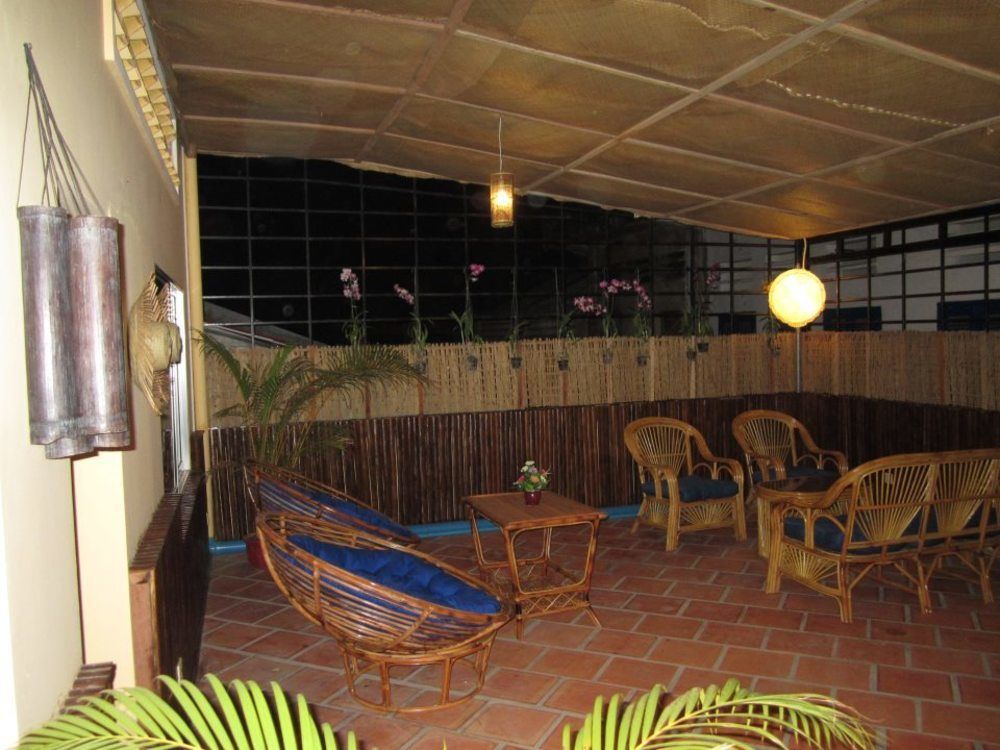 Old Town Guesthouse Kampot Exteriör bild